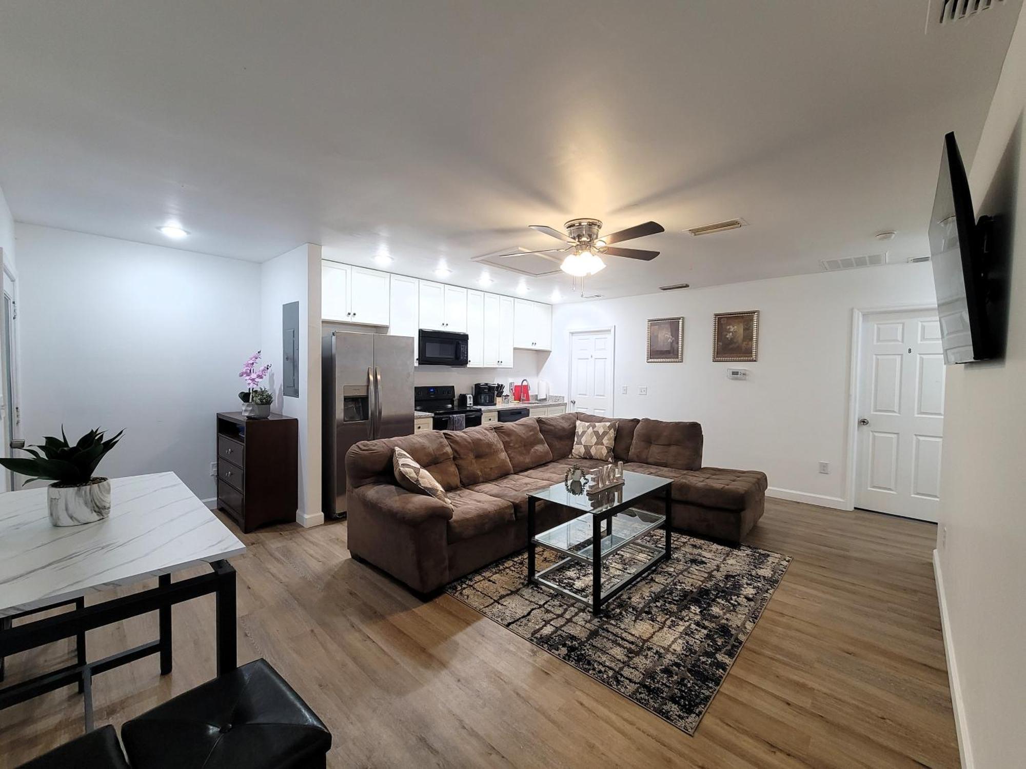 One Room In A Renovated Duplex House Near Fsu Tallahassee Luaran gambar